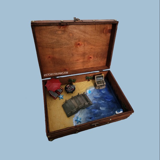 Beach Diorama -Story Trunk with a Book (for kids)